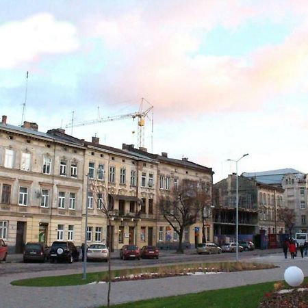 Міні Апартаменти В Центрі Львова- 2 Хв До Оперного Театру 外观 照片